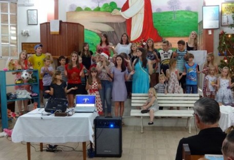 Programa de Natal "Winas-Schaul" na Comunidade de Belém