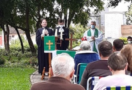 Paróquia de Linha Pinheiro Machado realiza culto campal para celebrar a Reforma Luterana